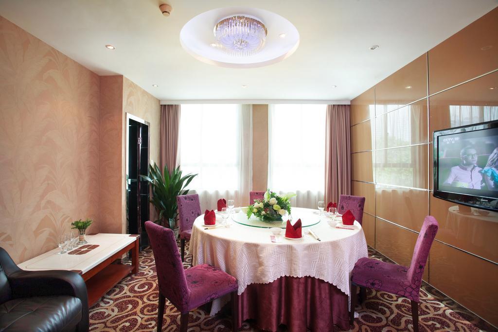 Shenzhen Luohu Art Hotel, Dongmen Shopping Center Buitenkant foto
